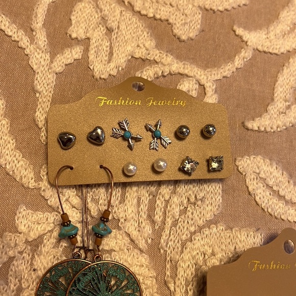 12 Pair of Silver and colorful earrings - Picture 2 of 5